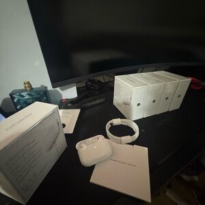 Apple AirPods Pro with Charging Case - White